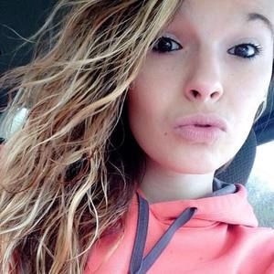 Meet your Posher, Carlie